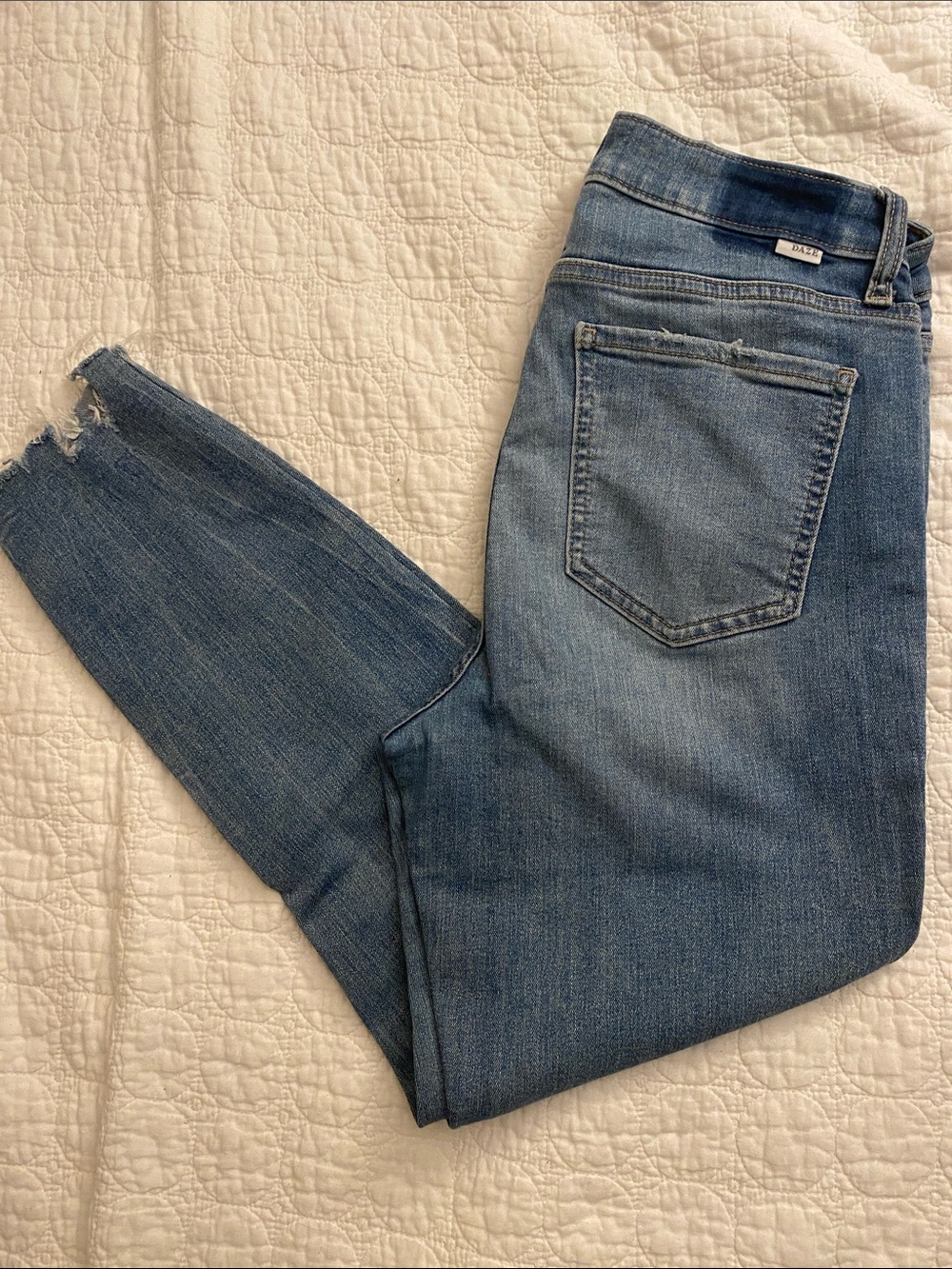 Daze Women's Skinny high rise Jeans in Medium Blue